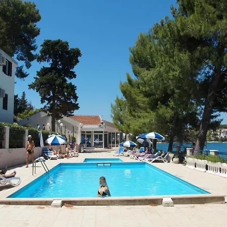 Lumbarda Resort Apartments Appartement *
